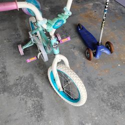 Huffy Bicycle With Training Wheels 