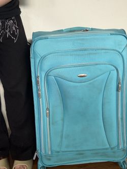 xl luggage suitcase