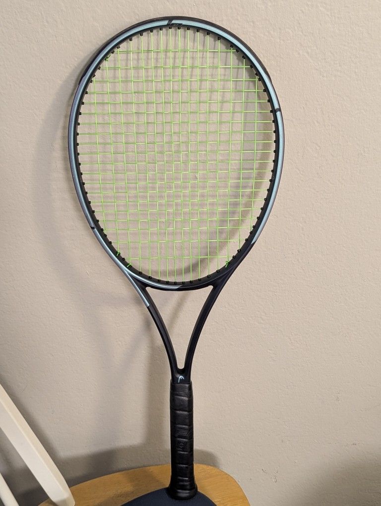 Head 2023 Gravity MP Tennis Racket, 4 1/4" Grip 