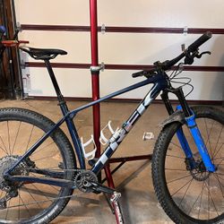 Trek Procaliber 9.6 with SID Ultimate 