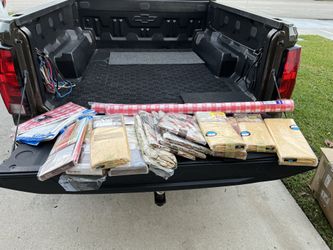 Whole Bunch Of Brand New Tablecloths Picnic Tablecloth Everything For $25