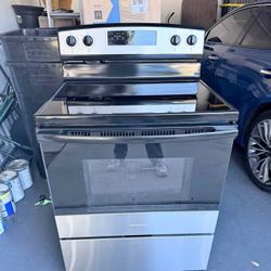 Like NEW Stainless Steel Glasstop Stove and Oven