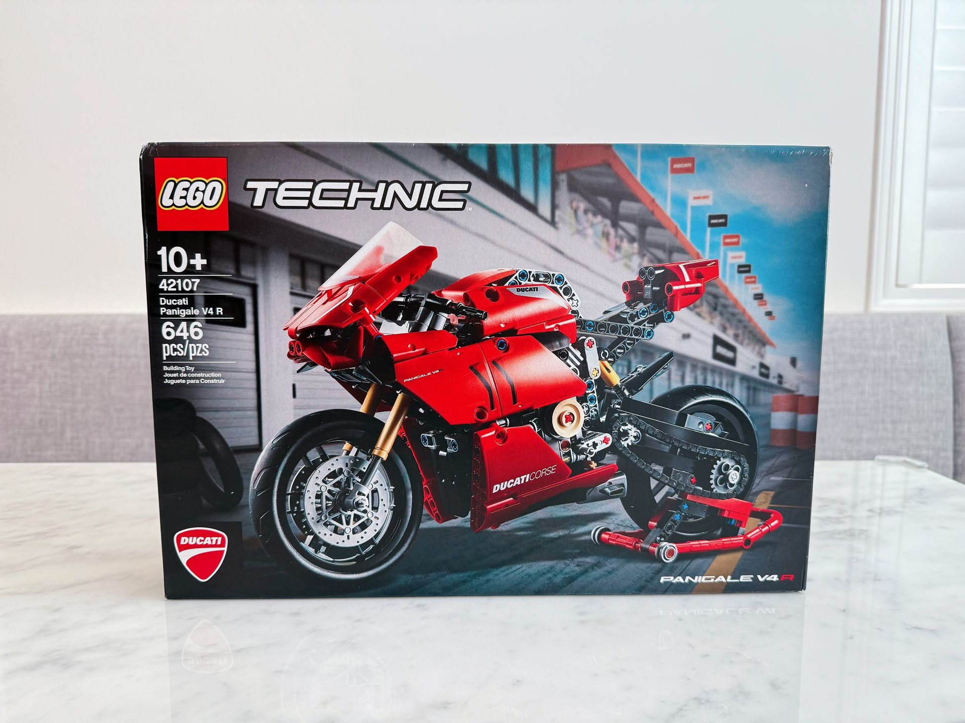 New Sealed 42107 LEGO Technic Ducati Panigale V4R Retired Car