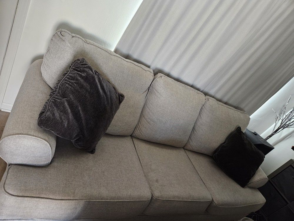 Sofa/Couch