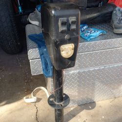 Trailer Tongue Jacks 