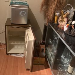 Ice Maker Mini Fridge