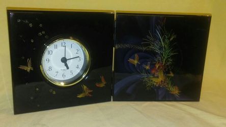 VINTAGE QUARTZ JAPAN BIFOLD MANTLE CLOCK