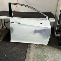 2018-2023 HONDA CLARITY RIGHT PASSENGER SIDE FRONT DOOR OEM