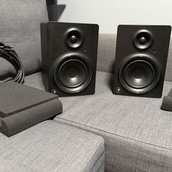 Mackie MR5 mk2 Studio Monitors (Speakers)