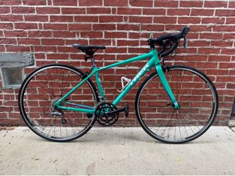 Trek Lexa C women’s road bike, size 47cm, in Seeglass Aloe Green.