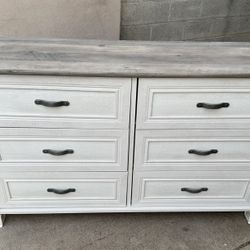 Whitewash 6 Drawer Dresser 