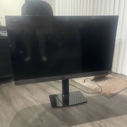 Sony BRAVIA 40” LCD TV w/ Stand - Great Condition + HDMI