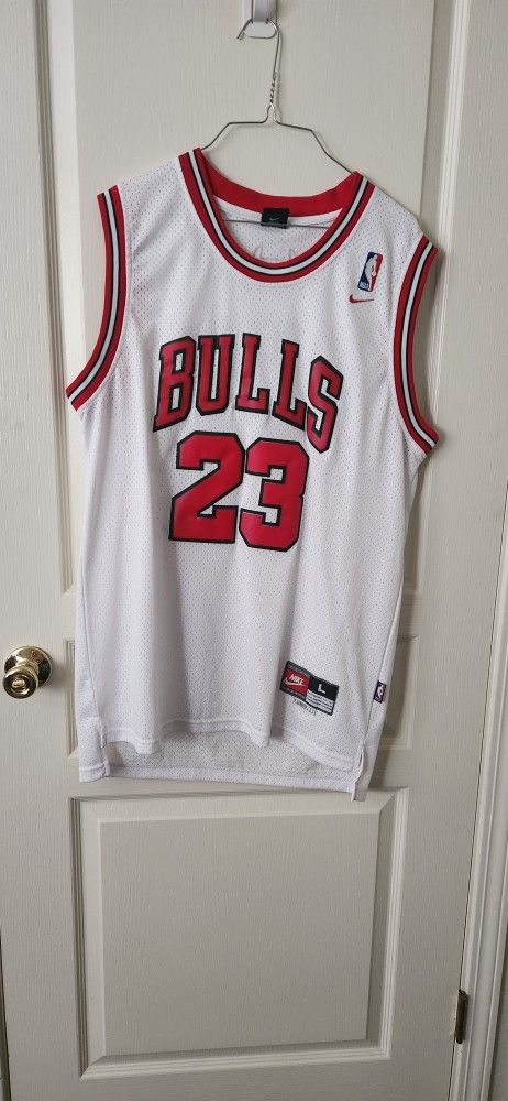 Men's Large Michael Jordan Basketball Jersey