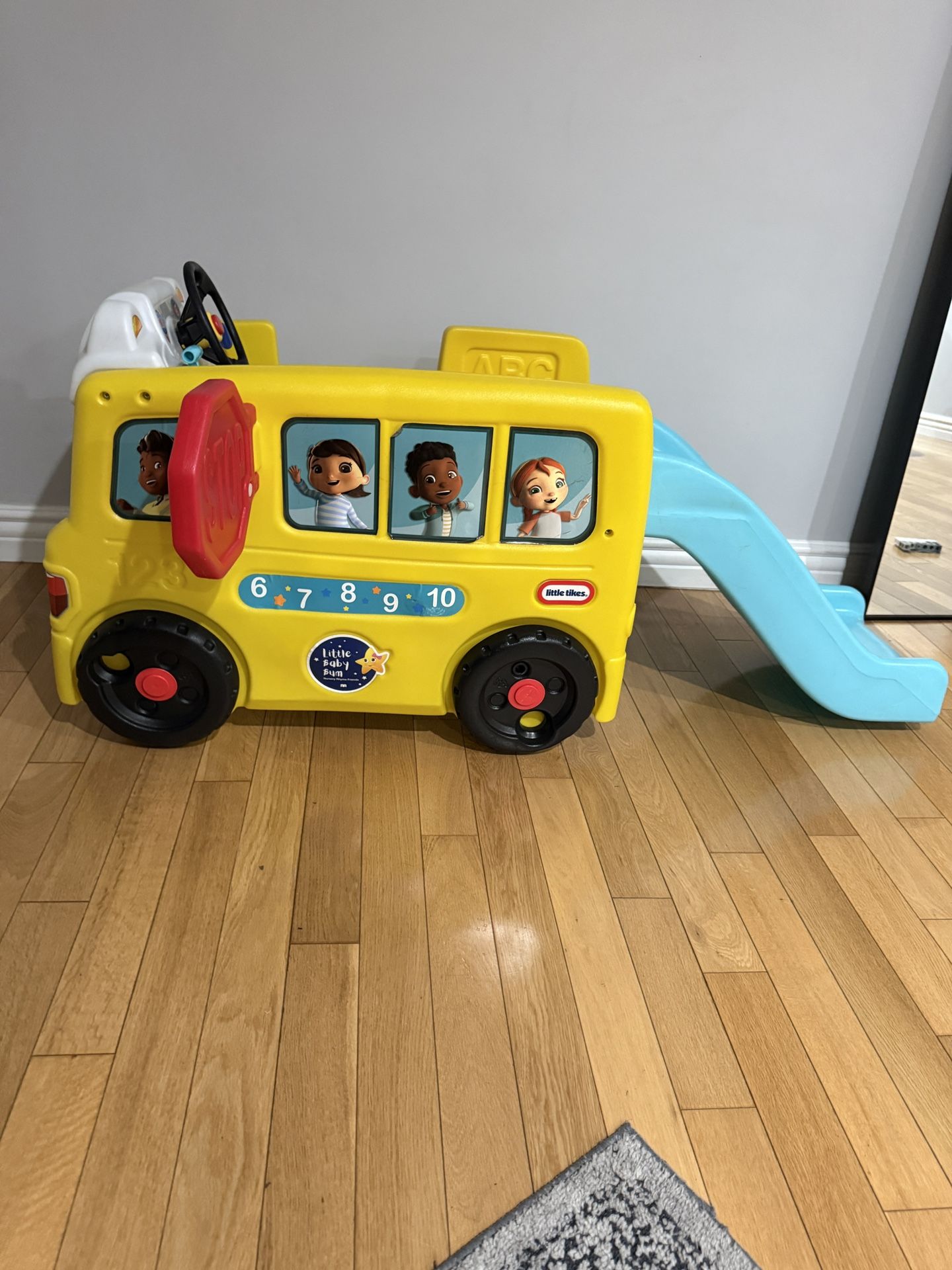 Little tikes Little Baby Bum Bus Slide