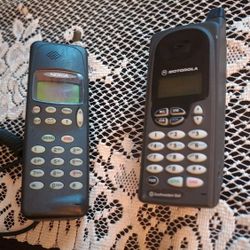 
Vintage Nokia Model 100 Mobile phone with car charger cord $25
Motorola profile 300 $25
Pick up in Harlingen near Walmart
Antiques, Telephones & Flag