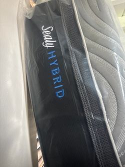 Sealy Hybrid Mattress- King