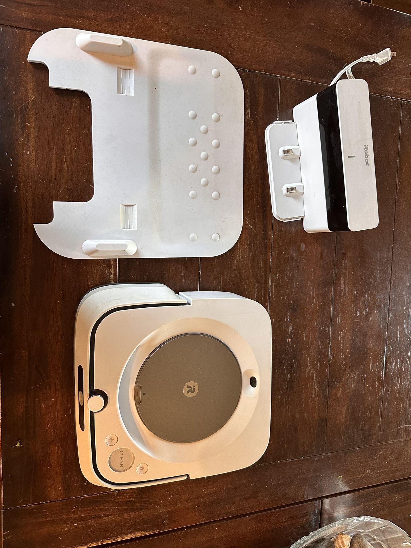 Roomba Brava And Charging Base