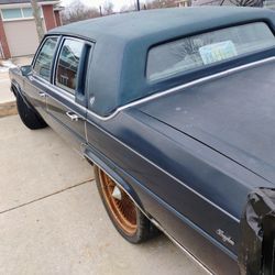 1988 Cadillac Brougham Parts Or Derby Solid Have Title But There Is A Issue
