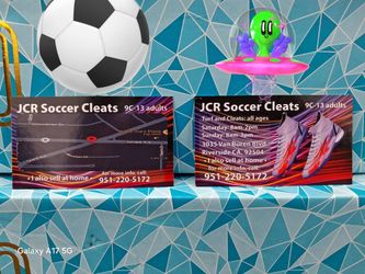 Soccer shoes