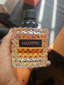 Valentino Donna Born in Roma Perfume