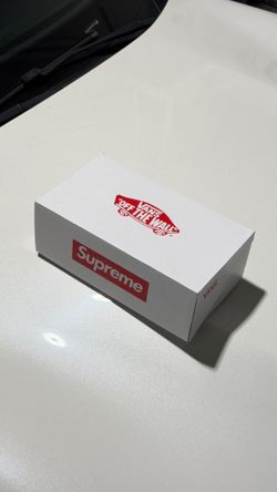 Supreme Vans size 9.5