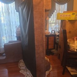 Fast Sale  Couch 🛋 ✨️  For Sale