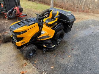 2024 Cub Cadet XT2 GX54 Riding Lawn Tractor
