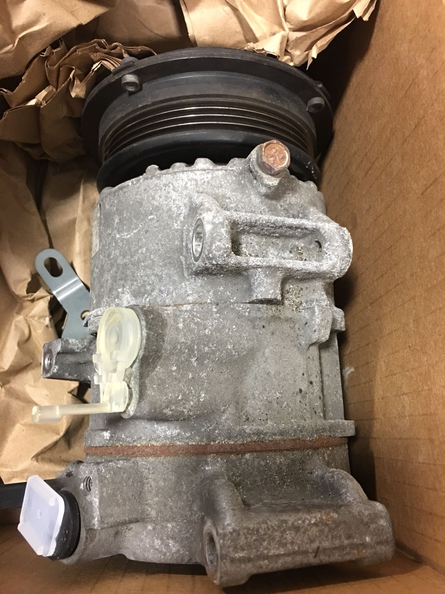 2010 Toyota Camry 4cl AC COMPRESSOR