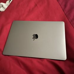 MacBook Pro 13 Inch With Touch Bar 
