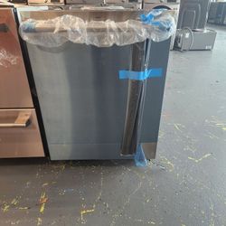 MONOGRAM statement Series 24 Inch Dishwasher ZDT985SPNSS