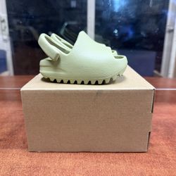 Yeezy Slide Resin Resin 4K