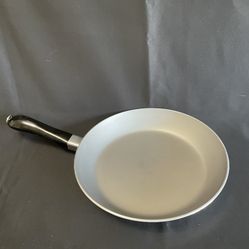 NEW!! T-Fal Non-Stick 10” Frying Pan