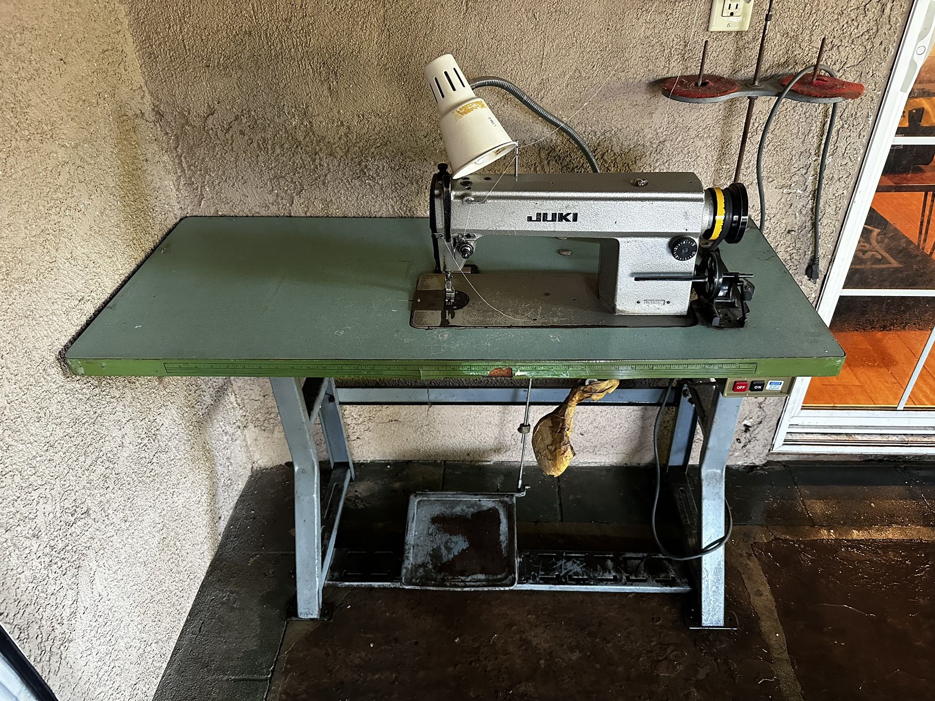 Industrial Sewing Machine