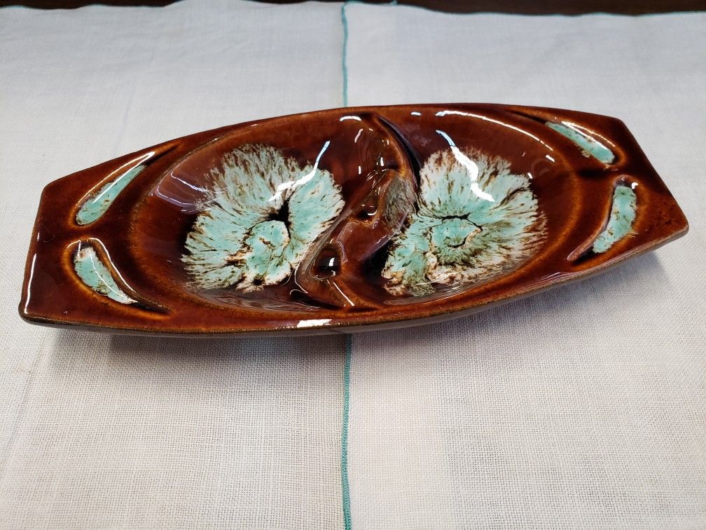 Vintage Footed Drip Glaze Ashtray USA