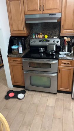 Maytag Double oven