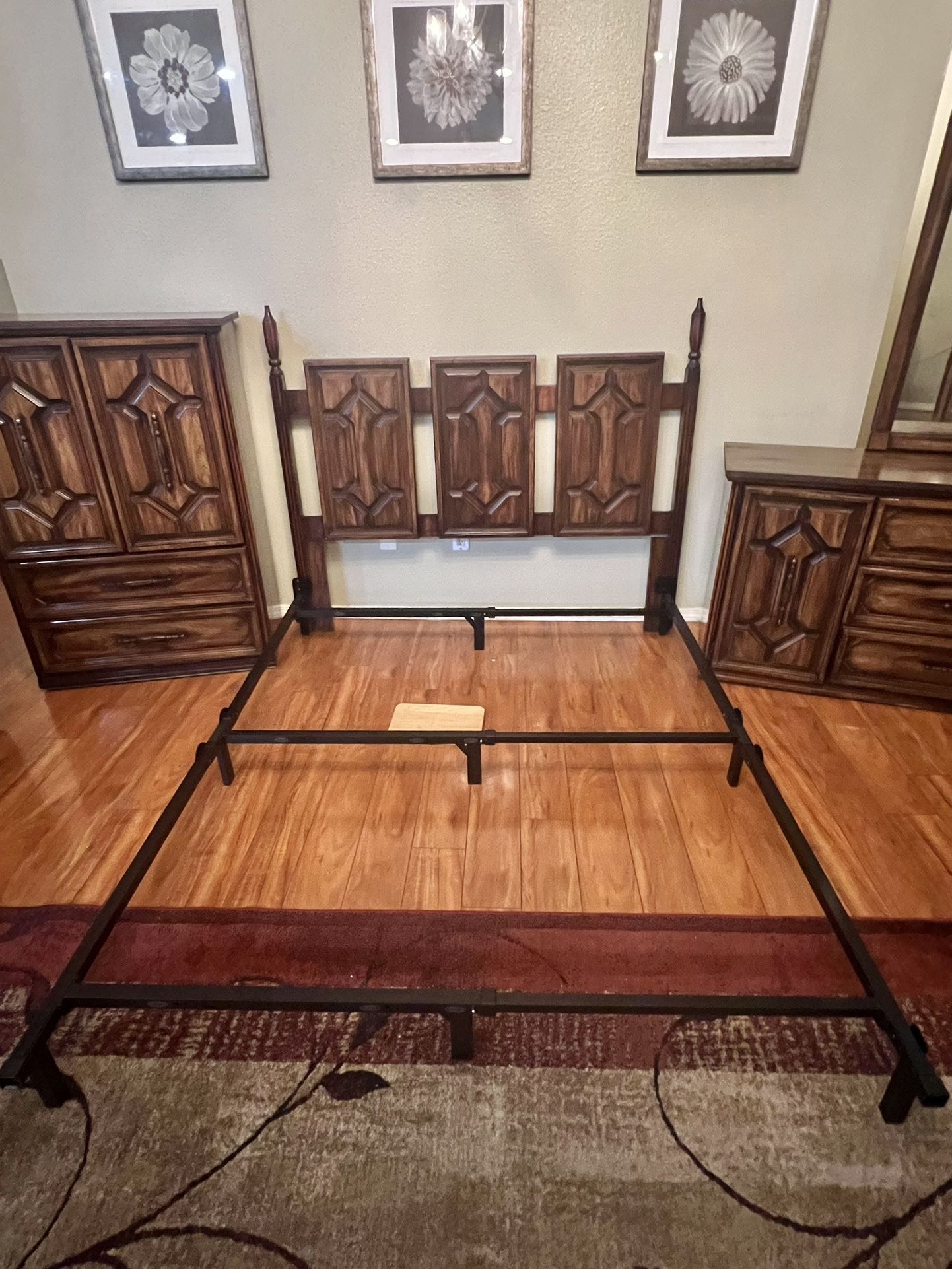 Vintage Solid Wood Bedroom Set with Dresser, Mirror, Wardrobe and Headboard