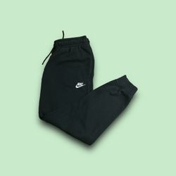Nike Essential Sweatpants 