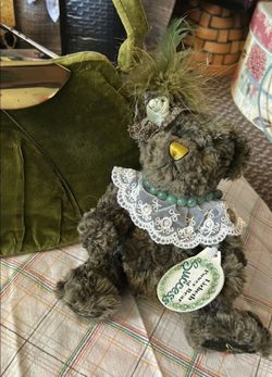 Pickford bears Lizbeth bear