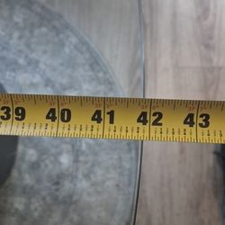 Round Glass Table Whit 4 Wood Chairs 