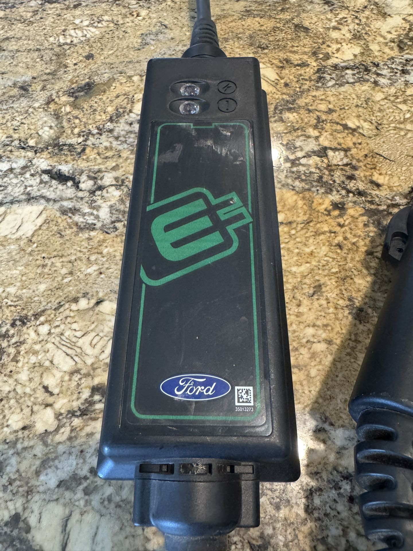 OEM Ford EV Charger Mustang Mach-E CMax Fusion C Max escape Charging Cable 120v