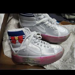 Sailormoon Vans Collaboration 