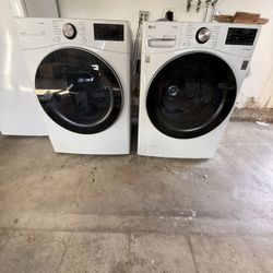 LG Washer And dryer Set