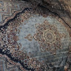 Turkish carpet , size 9 and 6 meters, excellent quality and type