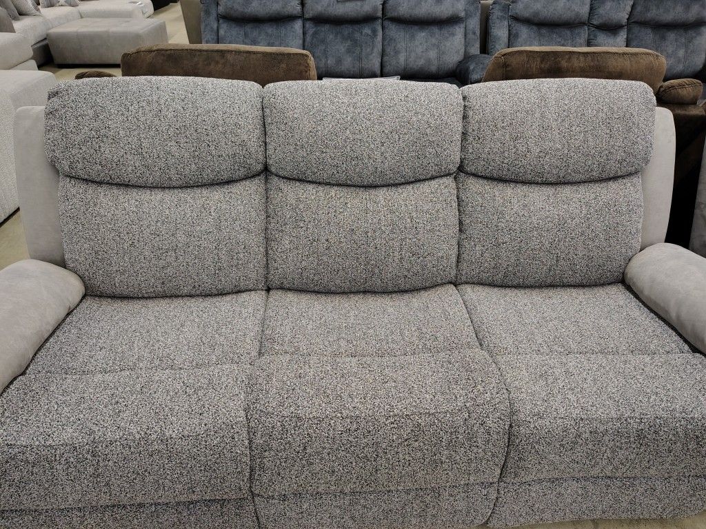 2 Piece Reclining Sofa With 2 tone!