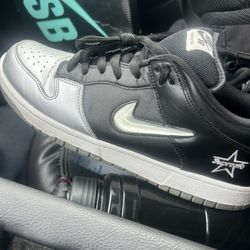 Supreme Dunks