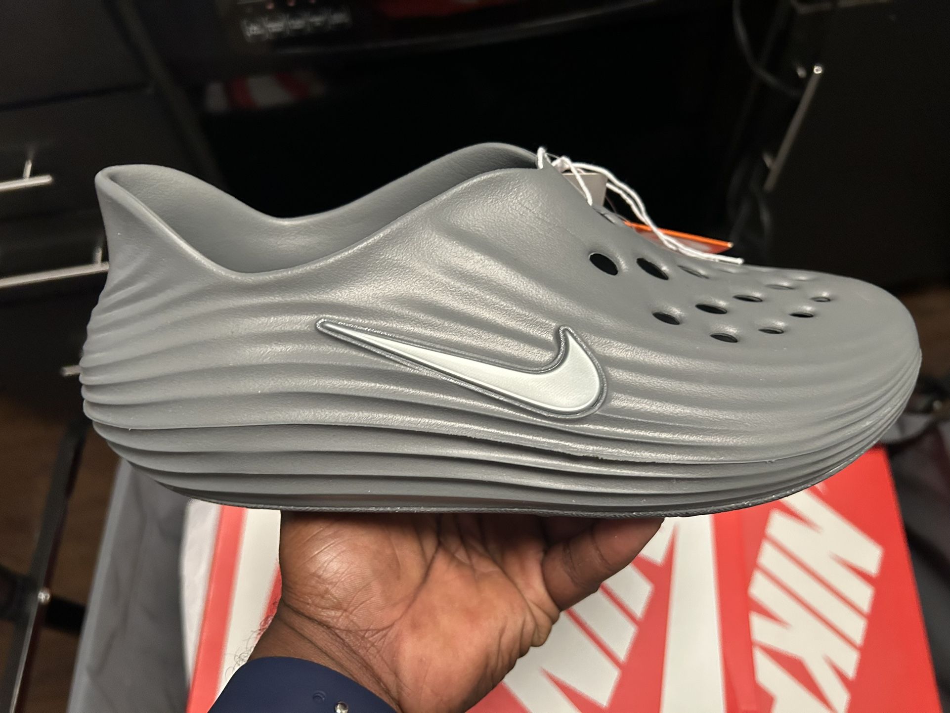 Nike Reatx Rejuven8 Size 9