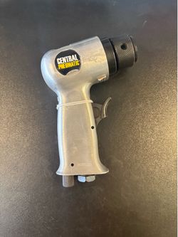 Central Pneumatic 5in Air Sander