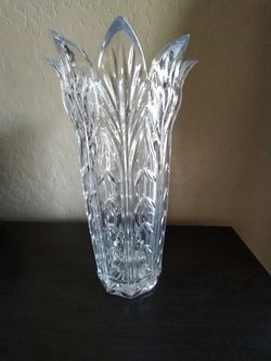 Lead crystal vase