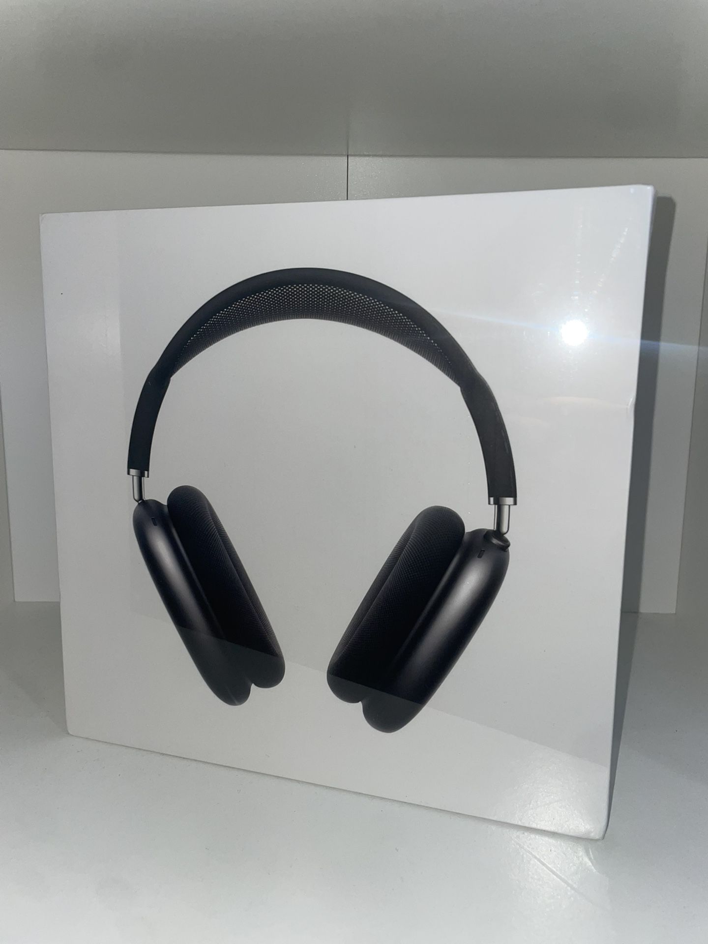 Airpods Max Wireless Headphones (Black)