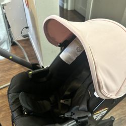 Doona With Newborn Insert/base 